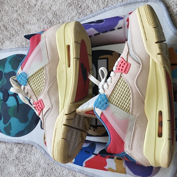 Jordan Retro 4 Guava Ice - Picture 3 of 9